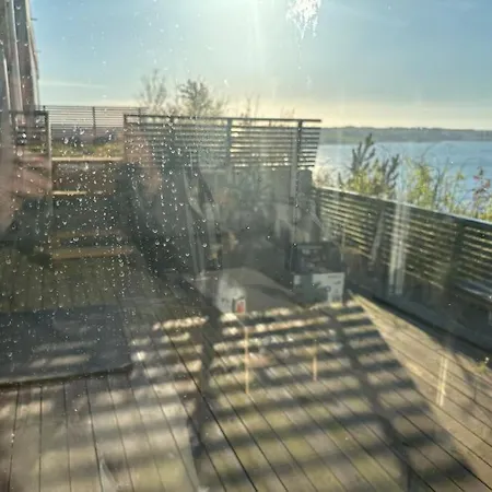 Two Bedrooms, Own Bathroom And Kitchenette, 5 Minutes From Ons Apartamento Tananger